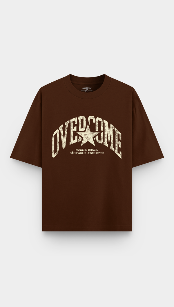 Camiseta Overcome Oversized Star College Marrom-001