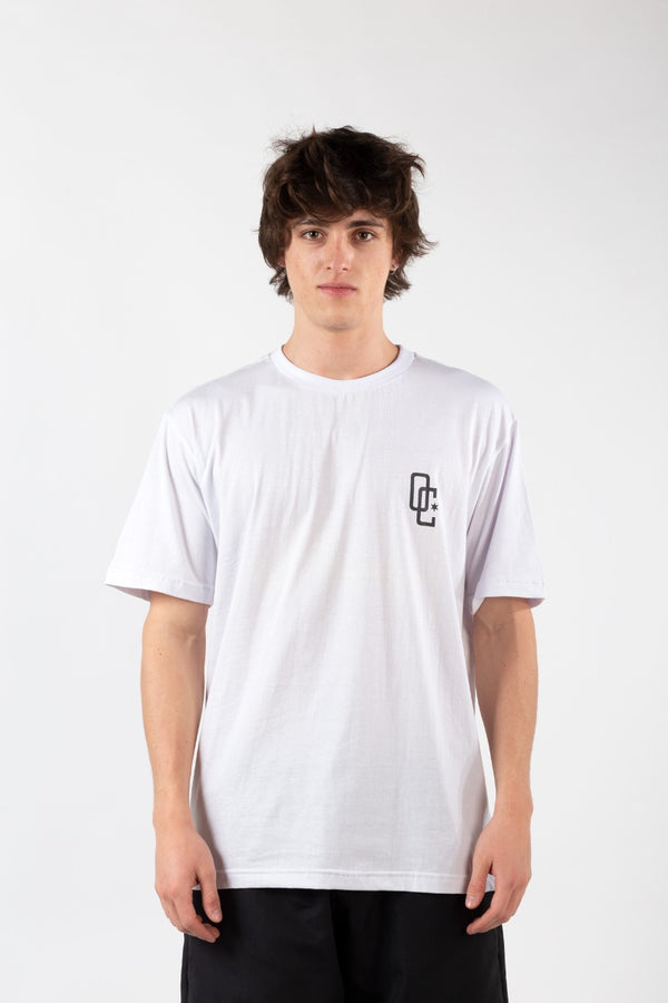 Camiseta Oversized Overcome Big Script Branca-001