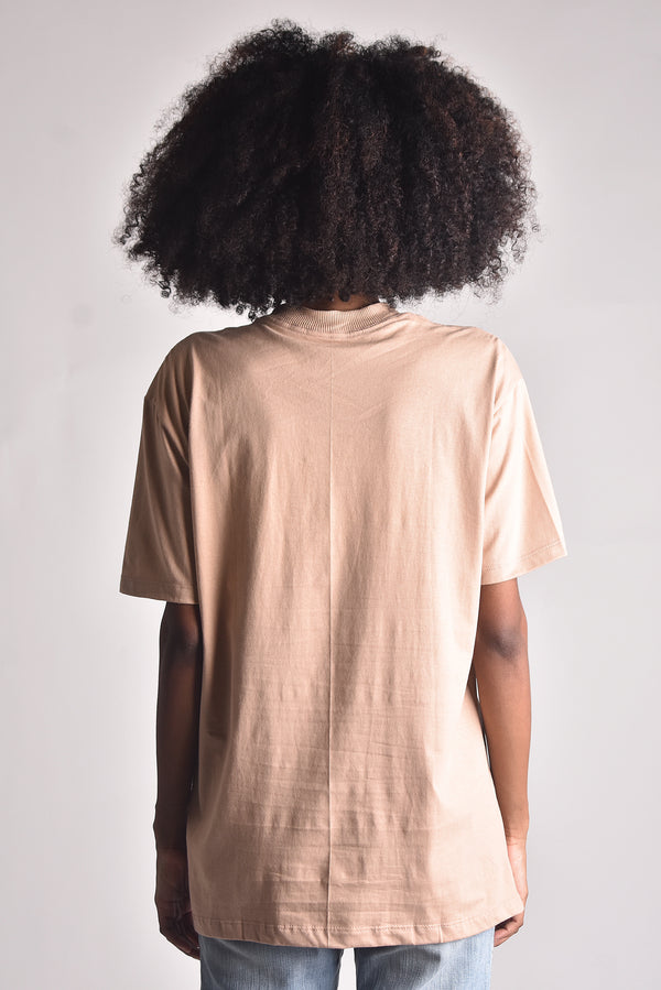Camiseta Overcome "College" Bege-001