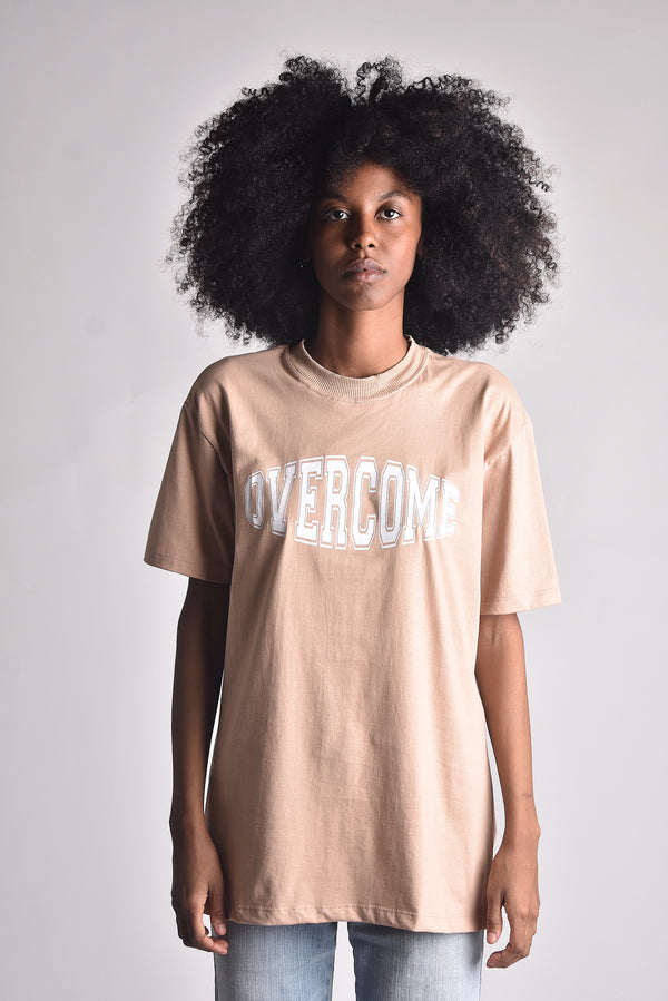 Camiseta Overcome "College" Bege-001