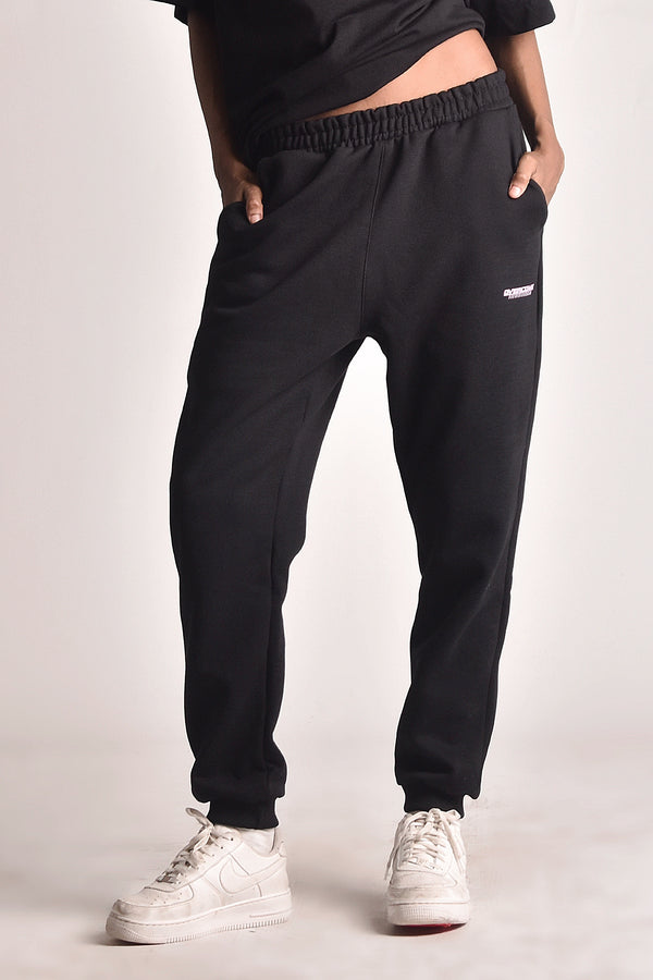 Calça Moletom Overcome Domination Smile Preta