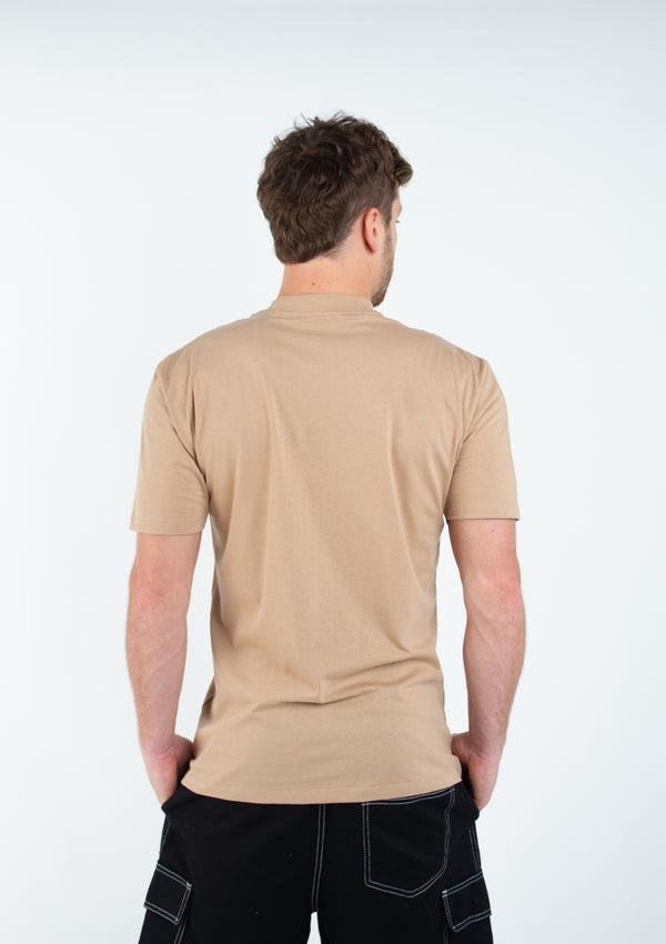 Camiseta Overcome Big Prince Bege