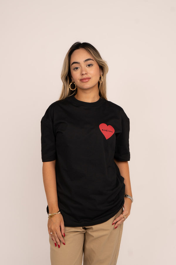 Camiseta Overcome Red Heart Preto