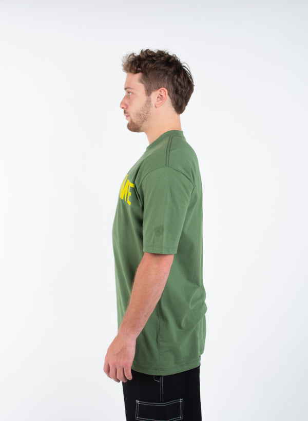 Camiseta Overcome Front Script Verde Militar