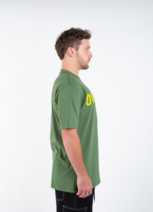 Camiseta Overcome Front Script Verde Militar