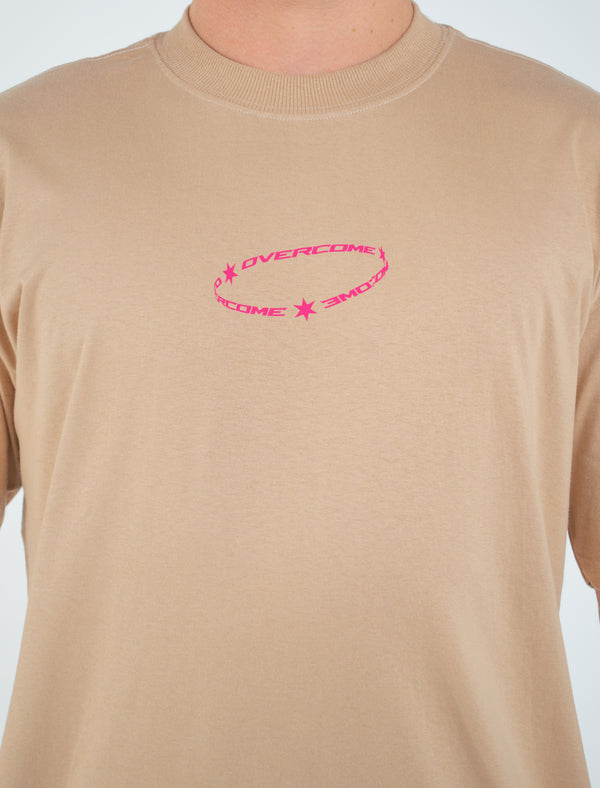 Camiseta Overcome Award Bege