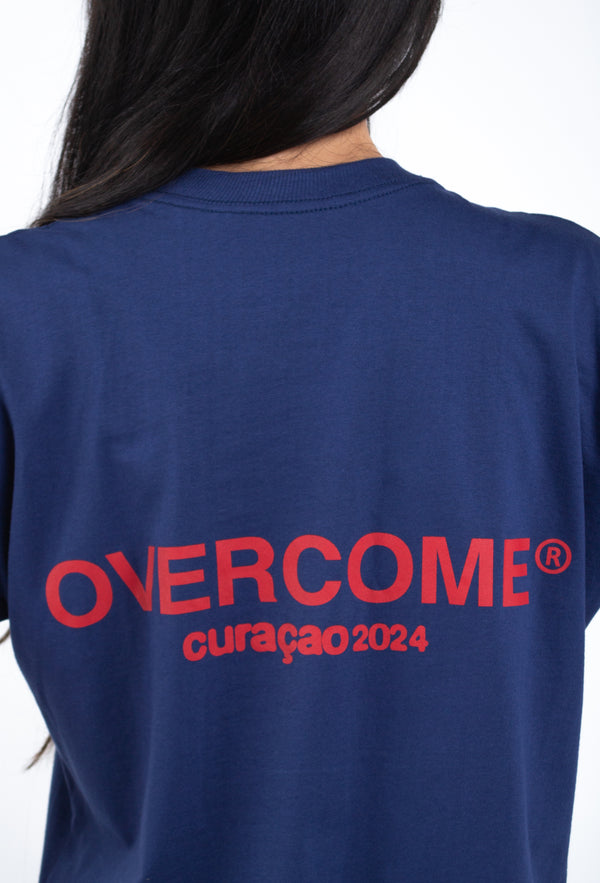 Camiseta Overcome x Gabi Weekend "Back Script" Azul Marinho