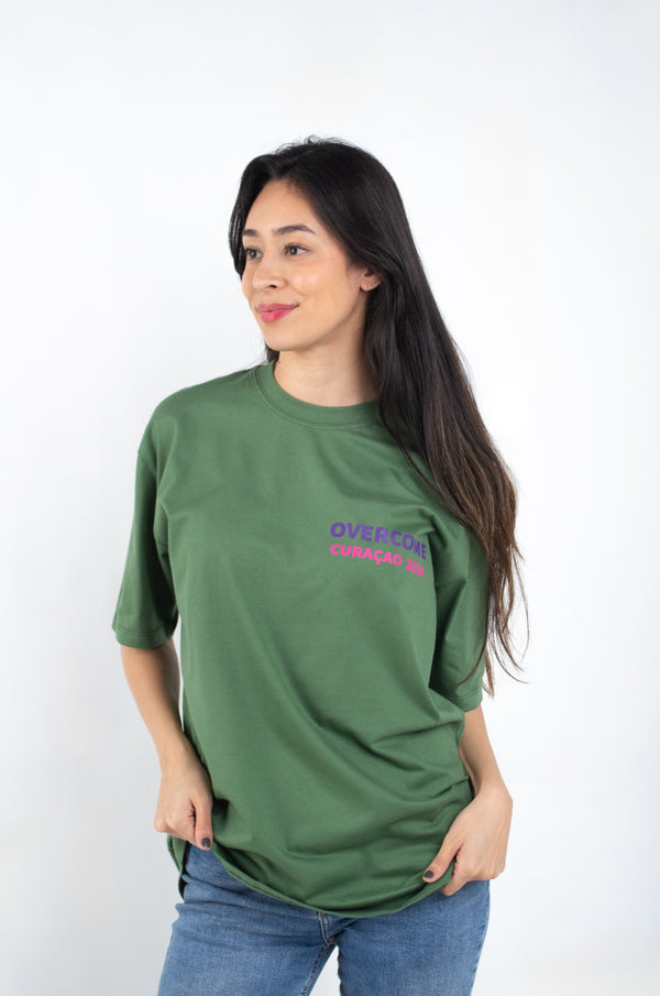 Camiseta Overcome x Gabi Weekend "Basic" Verde Militar