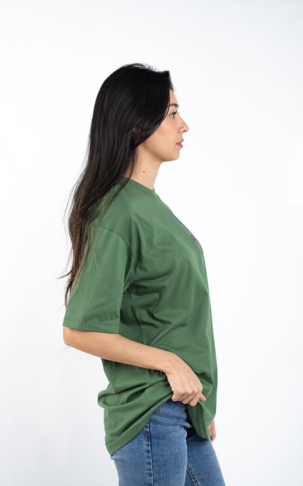 Camiseta Overcome x Gabi Weekend "Basic" Verde Militar