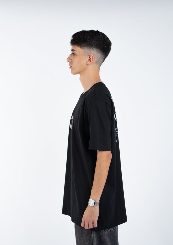 Camiseta Overcome Spiral Script Preta