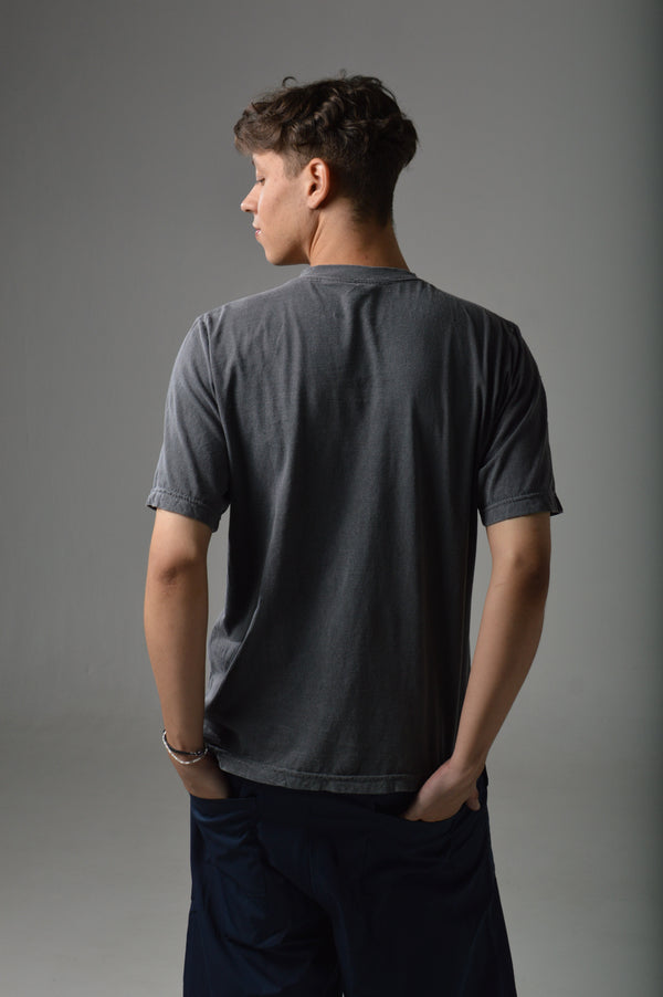Camiseta Overcome Pocket Old Letters IV Estonada