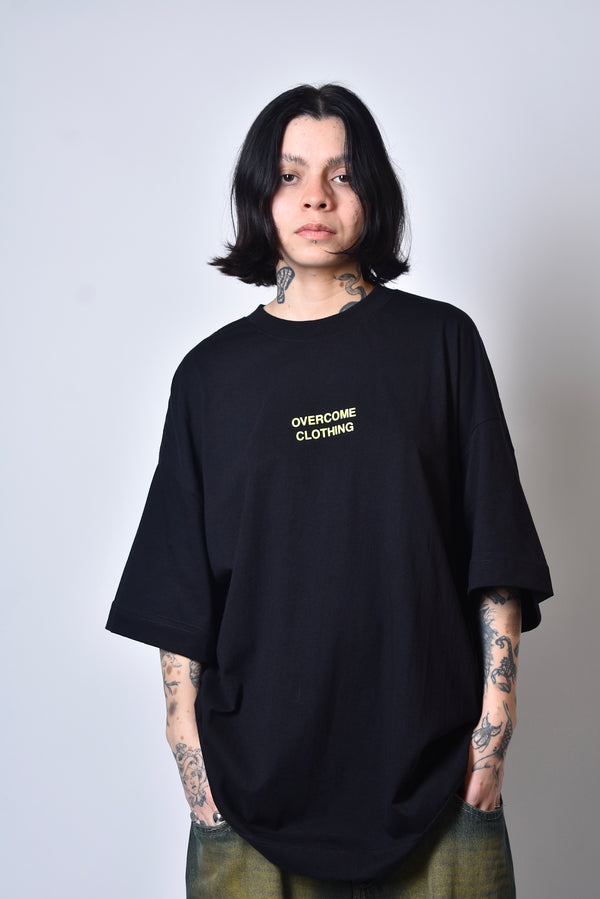 Camiseta Overcome Oversized Flower Draw Preta