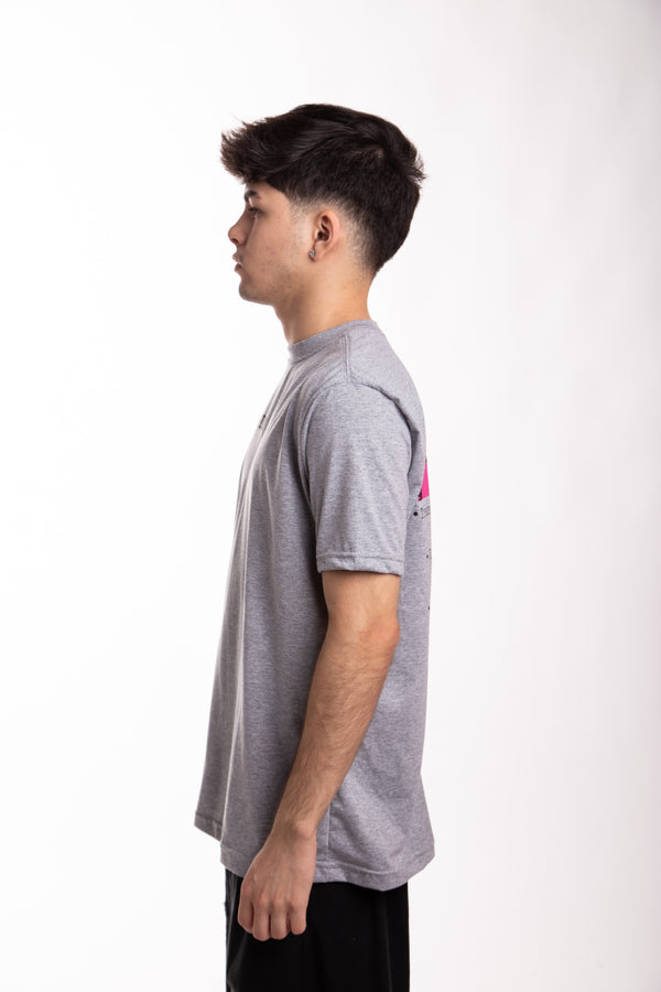 Camiseta Overcome Sleep Deprivation Cinza Mescla
