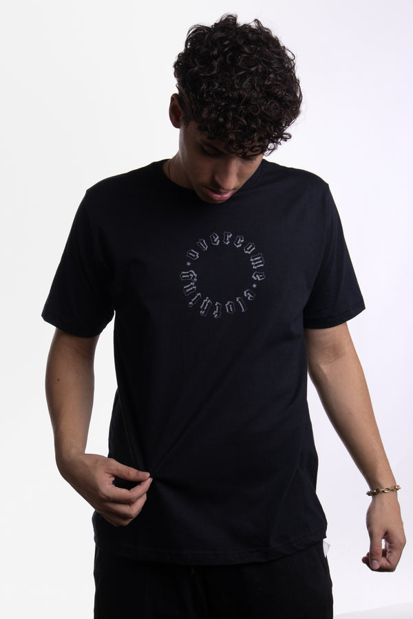 Camiseta Overcome Gothic Circle Preta