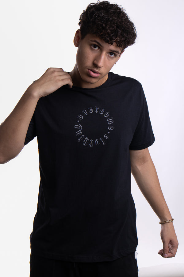Camiseta Overcome Gothic Circle Preta