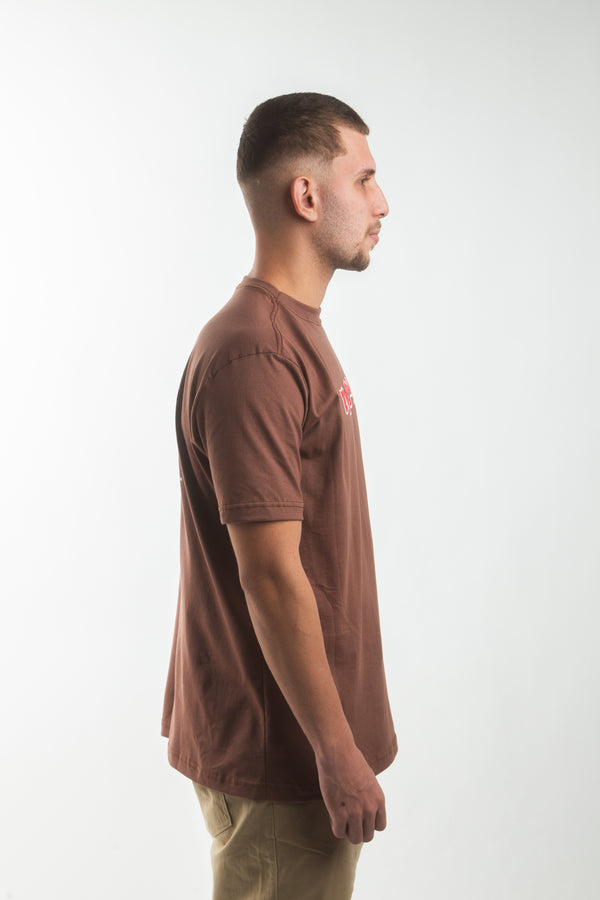Camiseta Overcome Manifesto Marrom