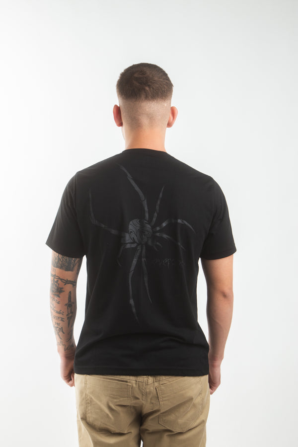 Camiseta Overcome Spider Preta
