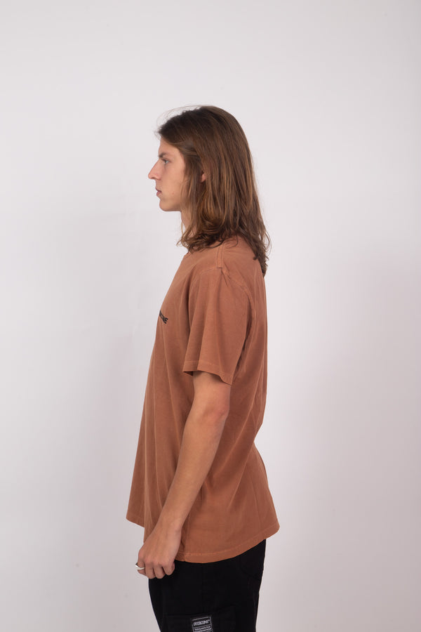 Camiseta Overcome Minimalist Essentials Marrom