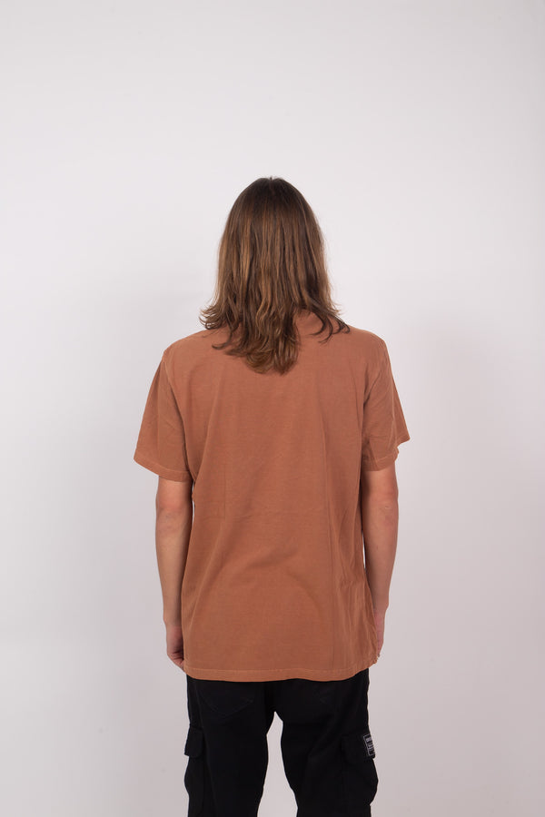Camiseta Overcome Minimalist Essentials Marrom