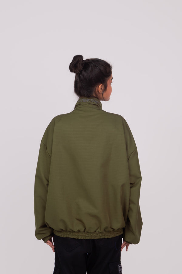 Corta Vento Overcome RipStop "Collar Neck" Verde Militar