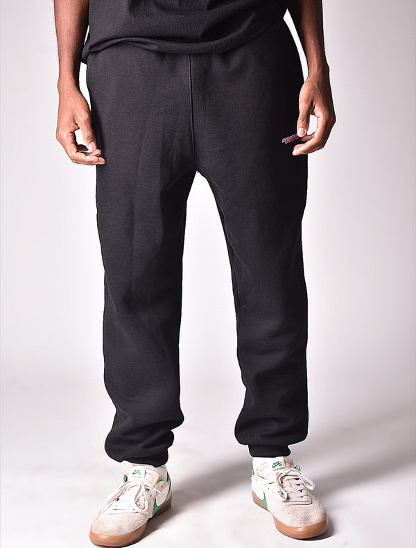Calça Moletom Overcome Domination Smile Preta