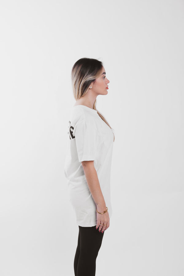 Camiseta Overcome Big Script Off White