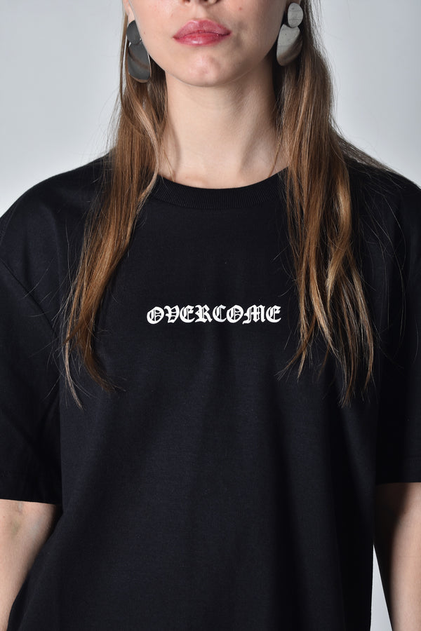 Camiseta Overcome Gothic Preta