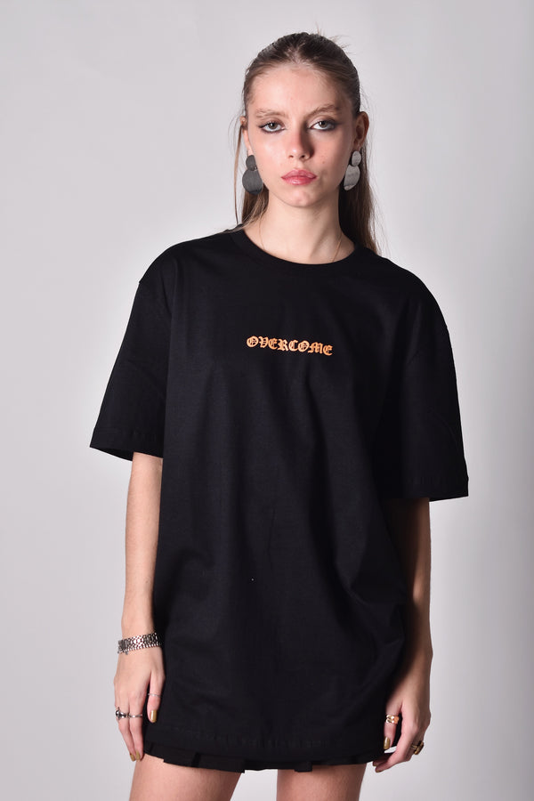Camiseta Overcome Gothic Preto/Laranja