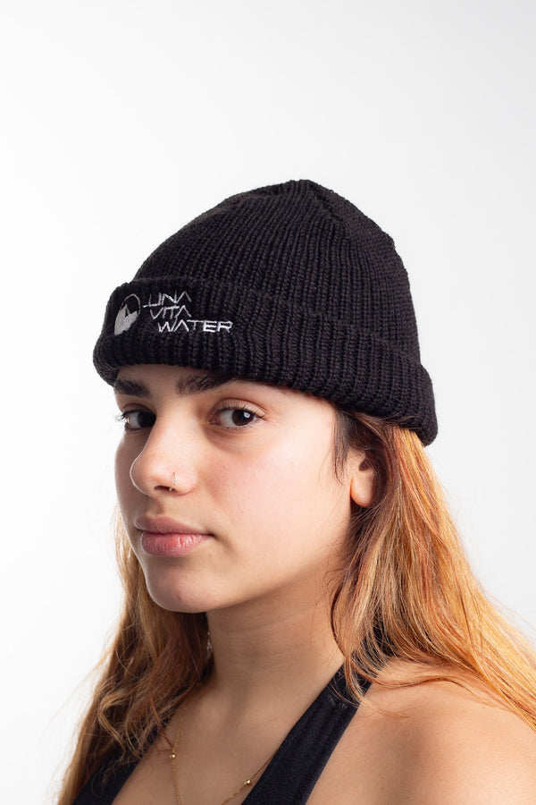 Touca Una Vita Water Logo Preto