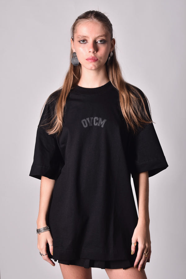 Camiseta Overcome Oversized Black College Preta