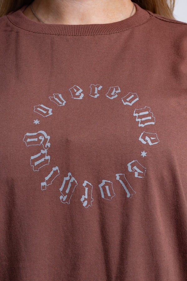 Camiseta Overcome Gothic Circle Marrom