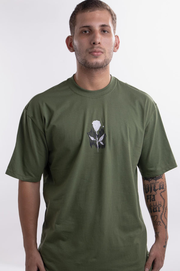Camiseta Overcome Gothic Rose Verde Militar