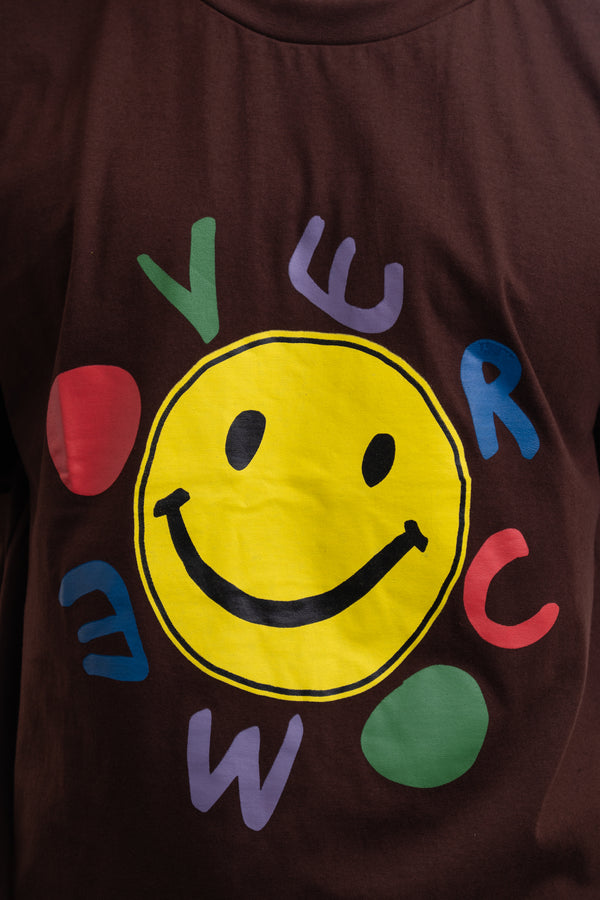 Camiseta Overcome Smile Marrom