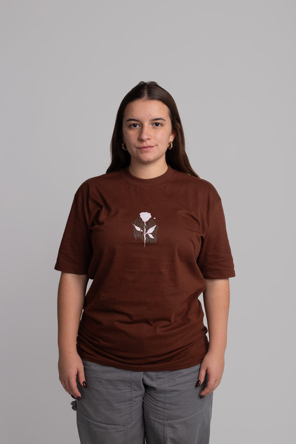 Camiseta Overcome Gothic Rose Marrom
