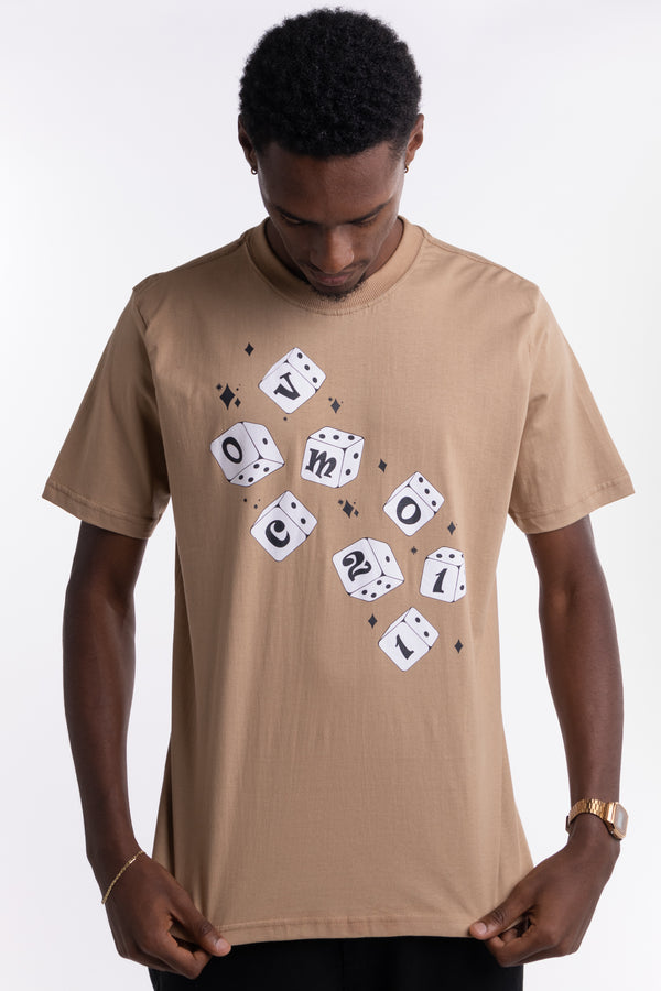 Camiseta Overcome Roll The Dices Bege
