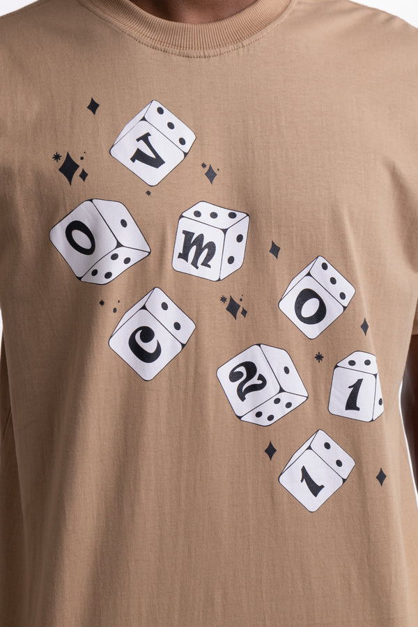 Camiseta Overcome Roll The Dices Bege