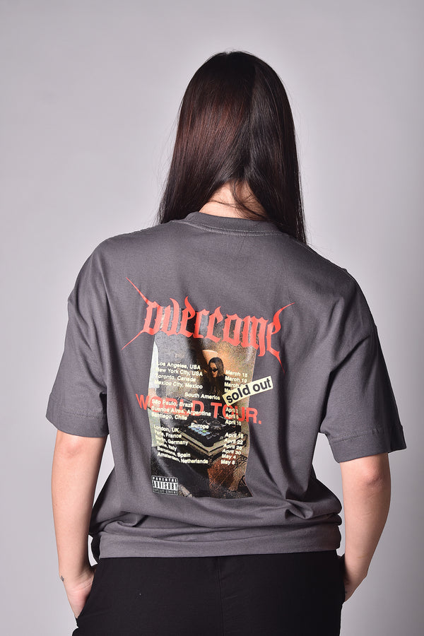 Camiseta Overcome Oversized World Tour Cinza Chumbo