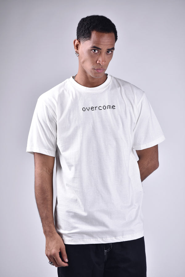 Camiseta Overcome Embrace the Chaos Off White