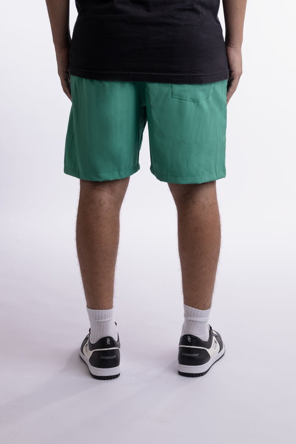 Shorts Overcome Essentials Verde