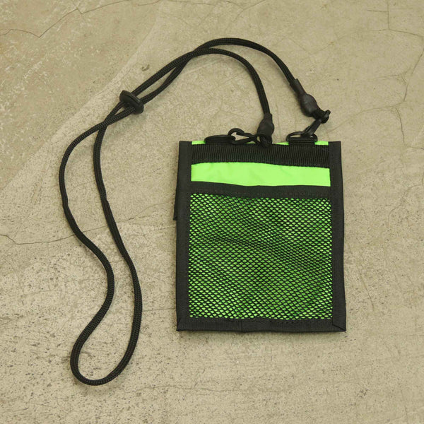 Pouch Bag Overcome "OC Logo" Verde Neon