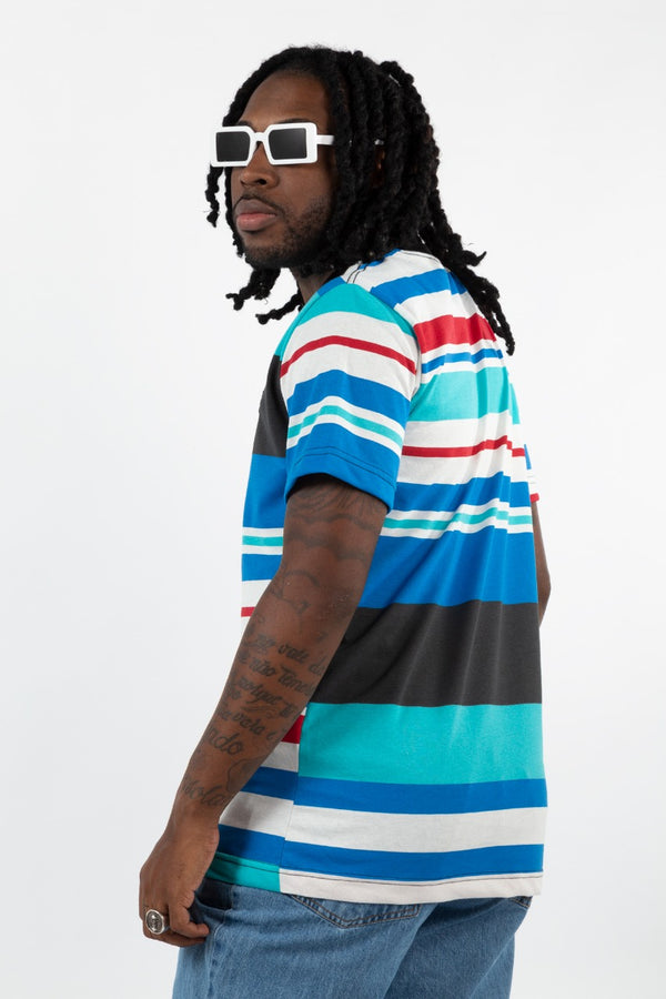Camiseta Overcome Logo Listrada Bordô/Azul Marinho/Tiffany