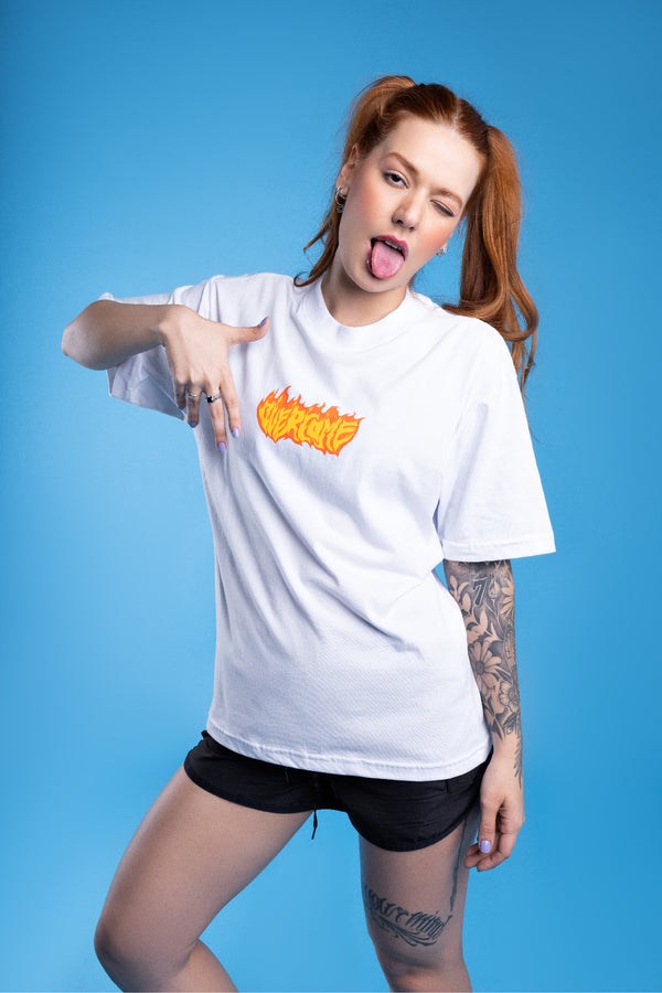 Camiseta Overcome A Lot Of Fire Branca Overcome ClothingStore