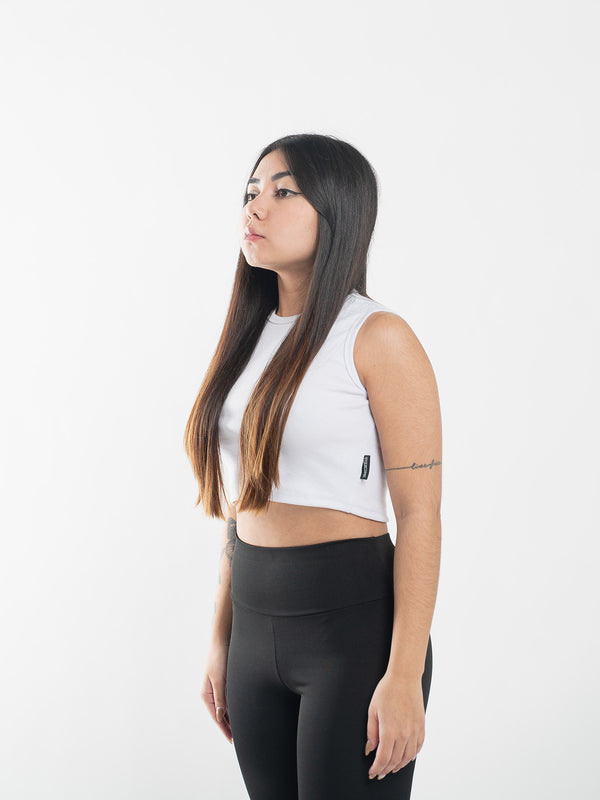 Top Overcome Basic Branco