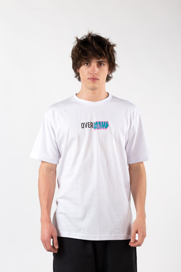 Camiseta Overcome "Logobox Grafitti" Branca